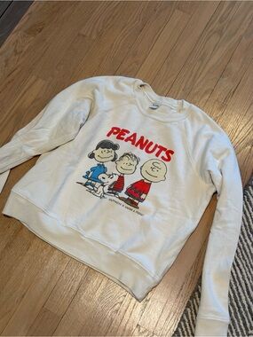 Re/Done Cream Peanuts Graphic Sweatshirt with Red & Blue Accents